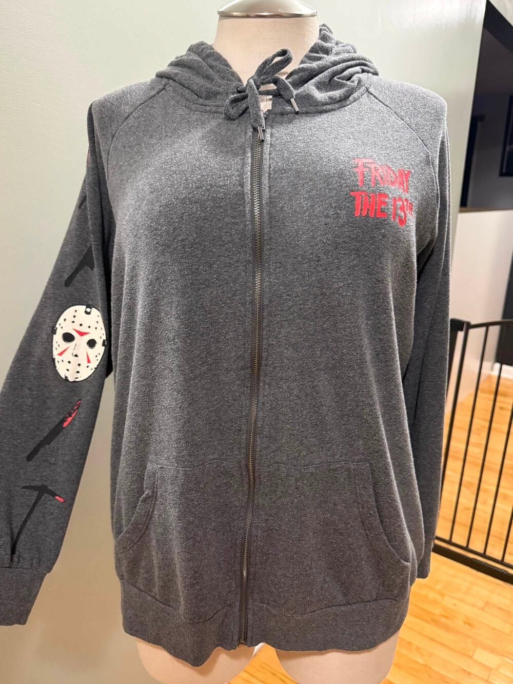 Torrid 4 (4X) Friday the 13th Jason Voorhees Zip Up Fleece Horror Punk Hoodie